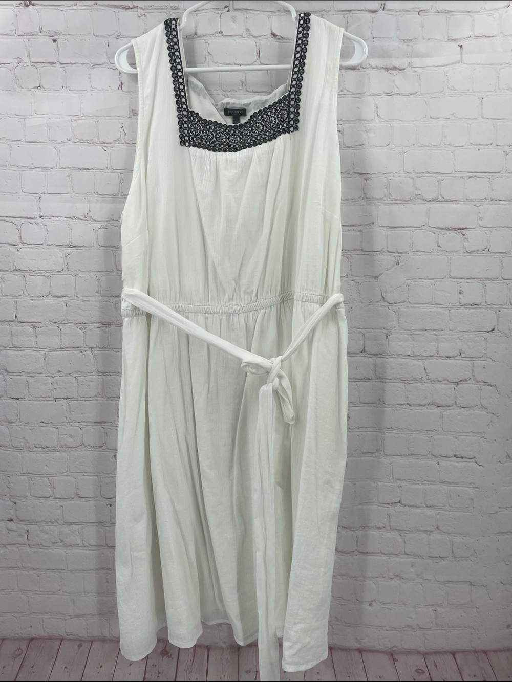 White Sleeveless Dress with Black Lace Neckline - Classic Summer 22WP Talbots